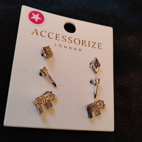 Silver Stud Earrings - Picture 2 of 3